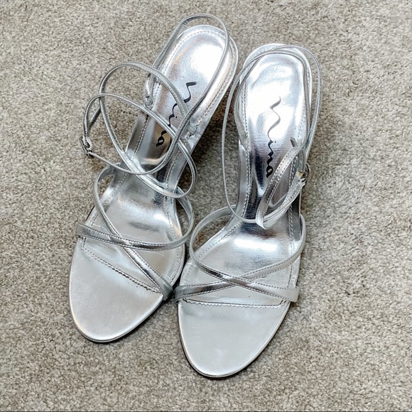 Nina Wedge Heel Sandal - Picture 4 of 10